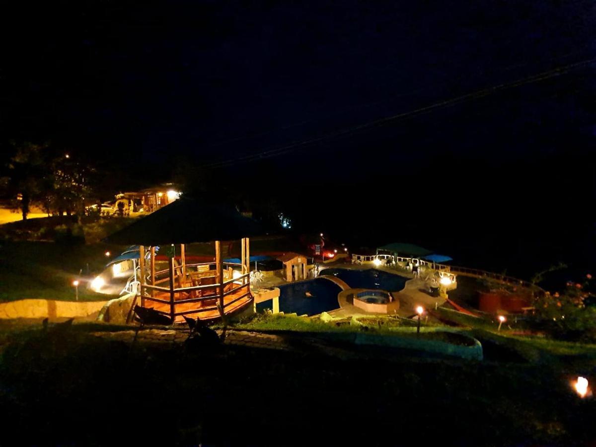 Hosteria Kasadasa Санто Доминго де лос Колорадос Екстериор снимка