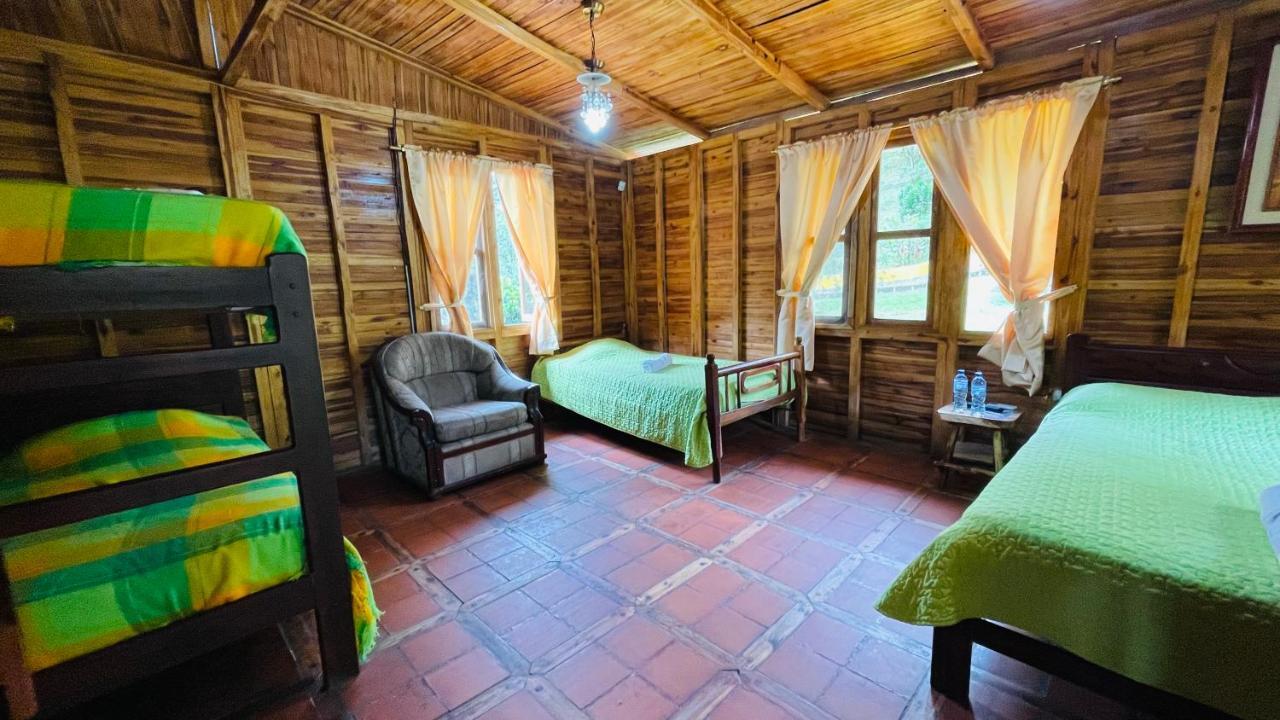 Hosteria Kasadasa Санто Доминго де лос Колорадос Екстериор снимка