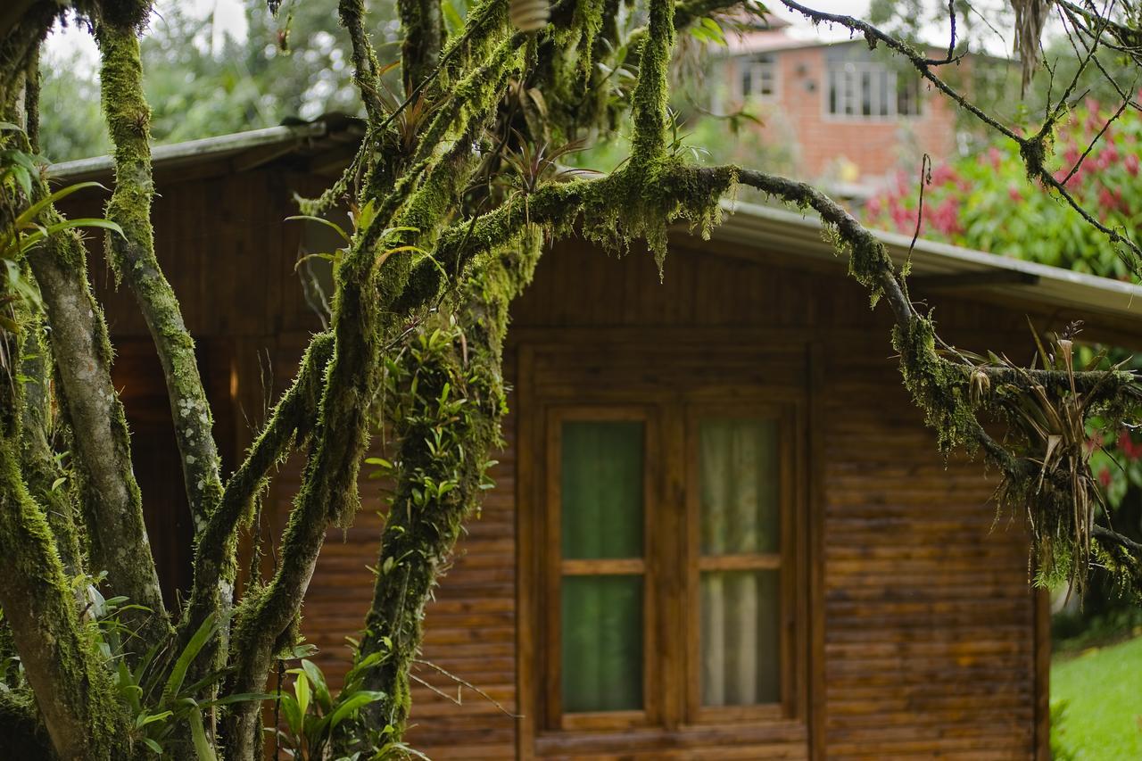 Hosteria Kasadasa Санто Доминго де лос Колорадос Екстериор снимка